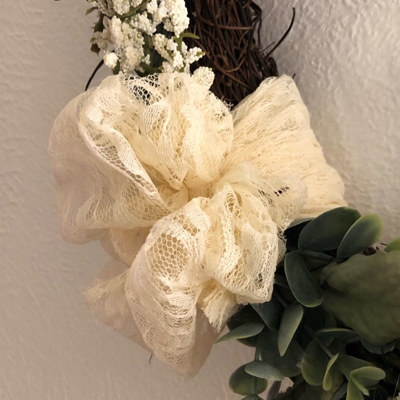 ♦️SOLD♦️Lambs ear wreath with creamy lace bow - Picture 6 of 8